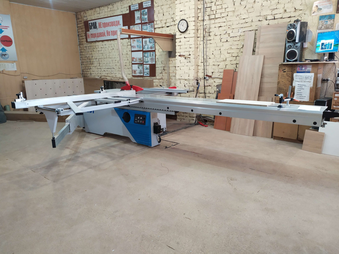 Форматно-раскроечный станок KDT KS-132
